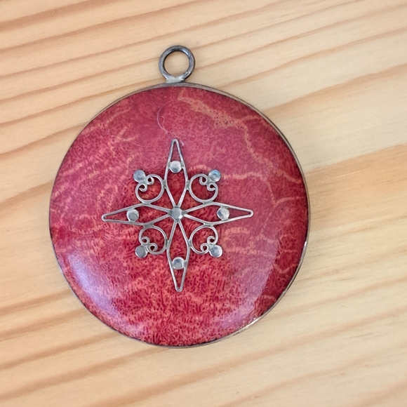Genuine Coral Pendant - Picture 2 of 6